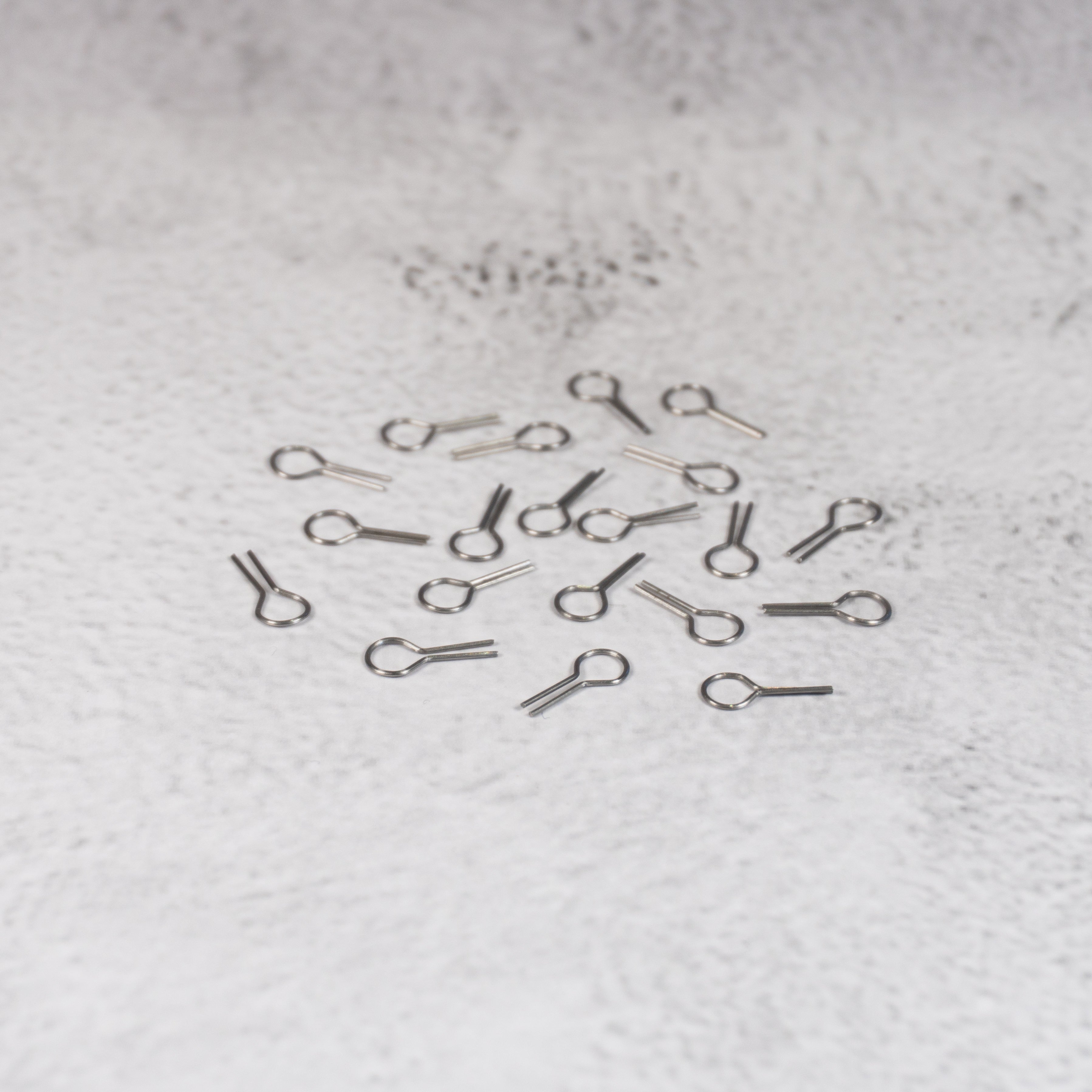 Tungsten Firing Wire – Heat - Resistant Pottery Firing Hooks for Kiln | 5 x 12mm - Ceramind® Tools