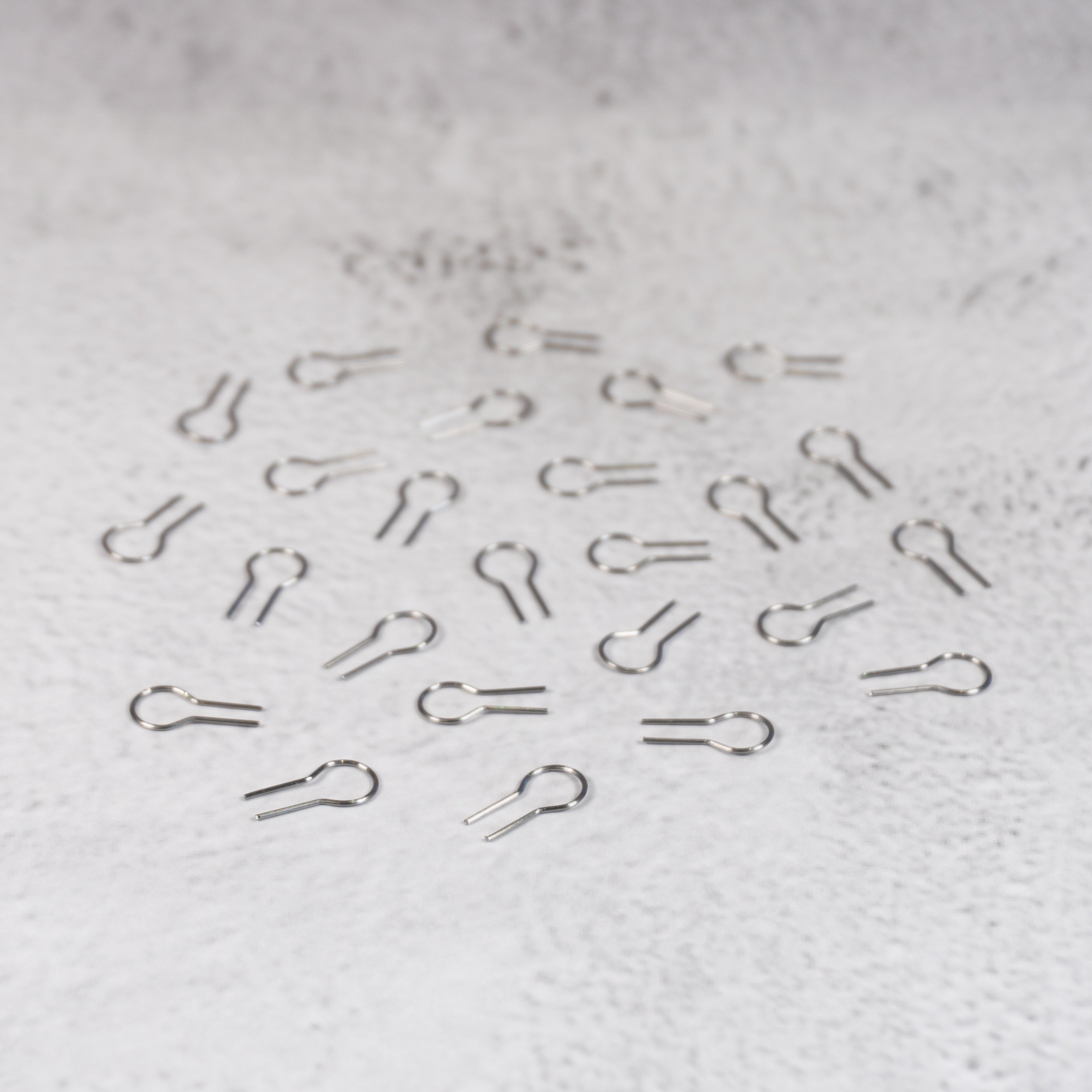 Tungsten Firing Wire – Heat - Resistant Pottery Firing Hooks for Kiln | 5.5 x 12mm - Ceramind® Tools