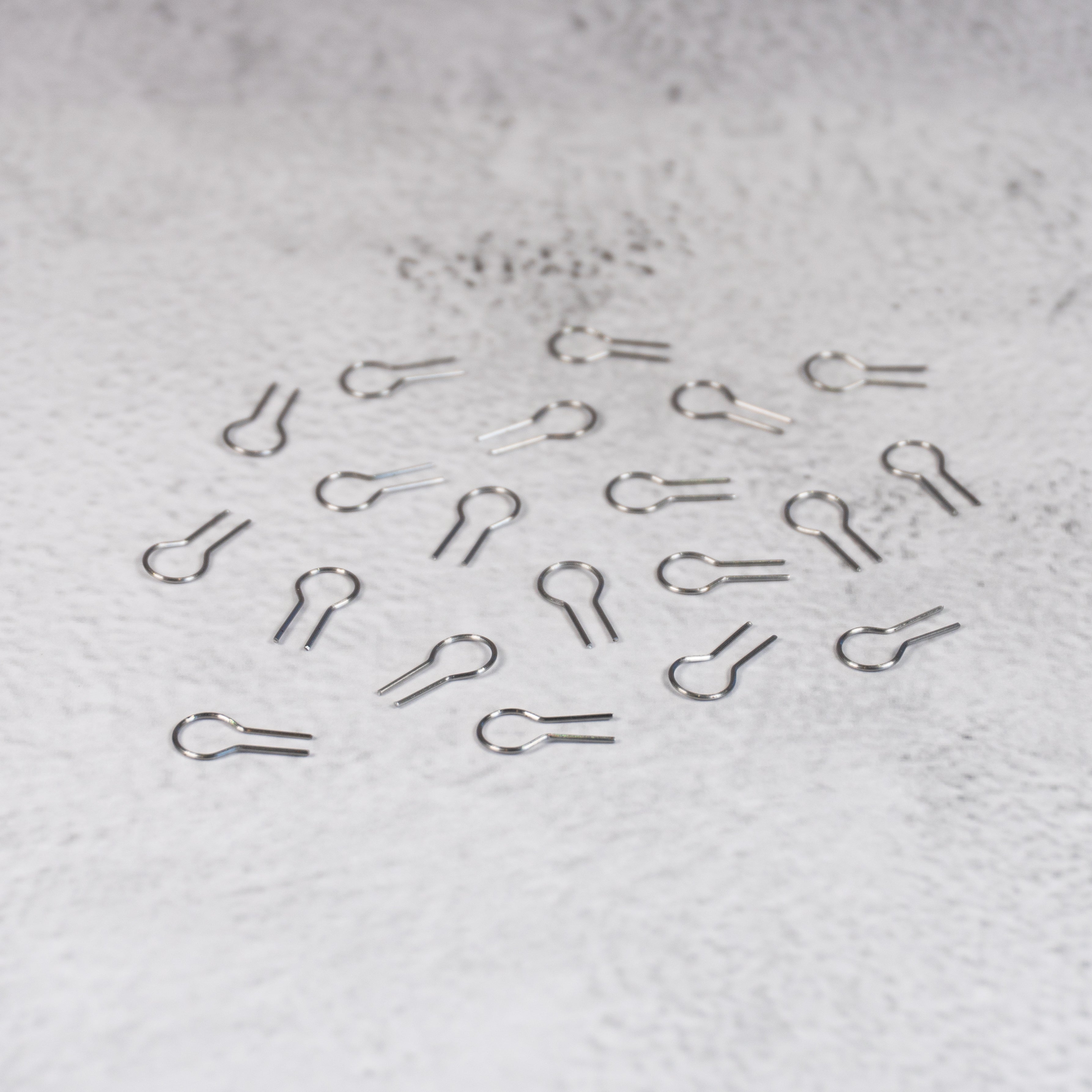 Tungsten Firing Wire – Heat - Resistant Pottery Firing Hooks for Kiln | 5.5 x 12mm - Ceramind® Tools