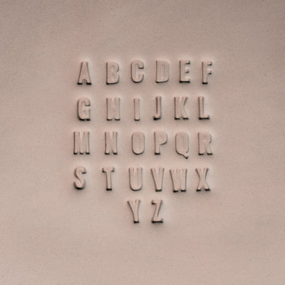 Alfabetstämpelset | Versaler | Oswald Bold Font | 7mm Bredd - Ceramind® Tools