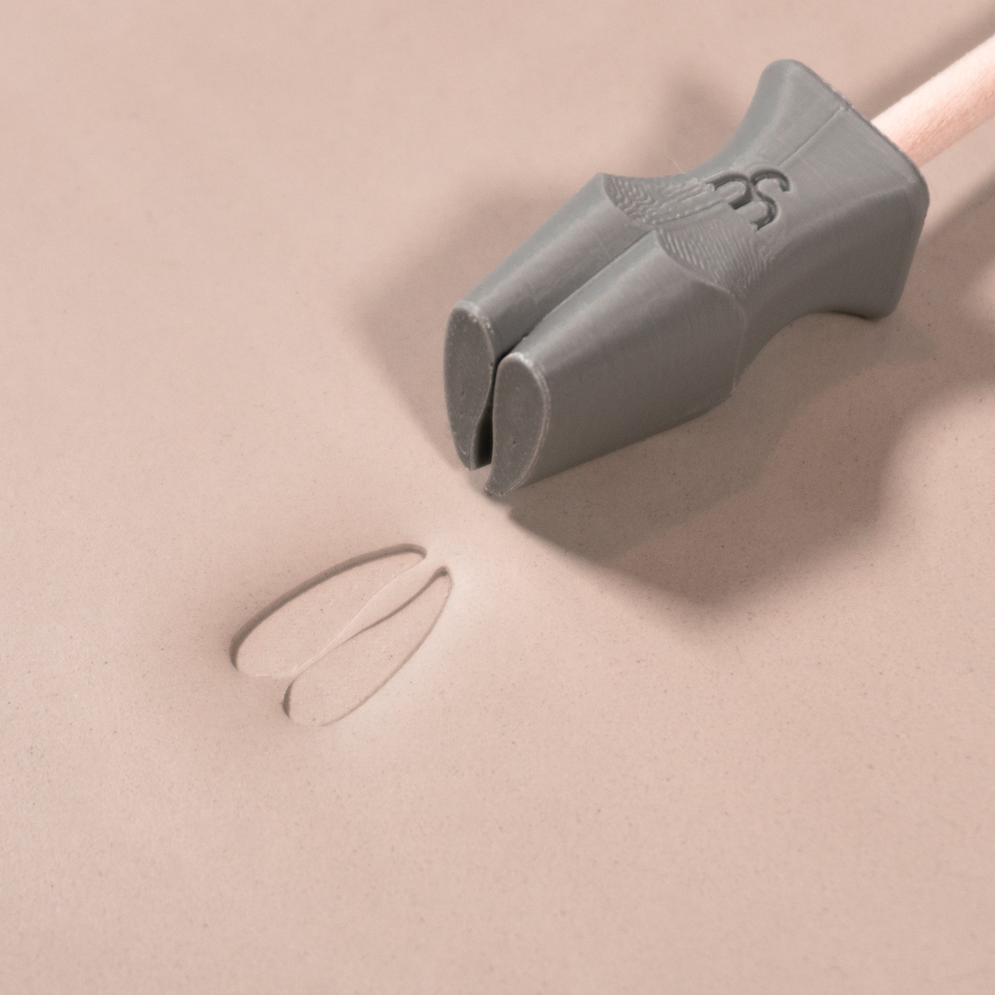 Deer Hoof Stamp - Medium - Style 1 - Ceramind® Tools