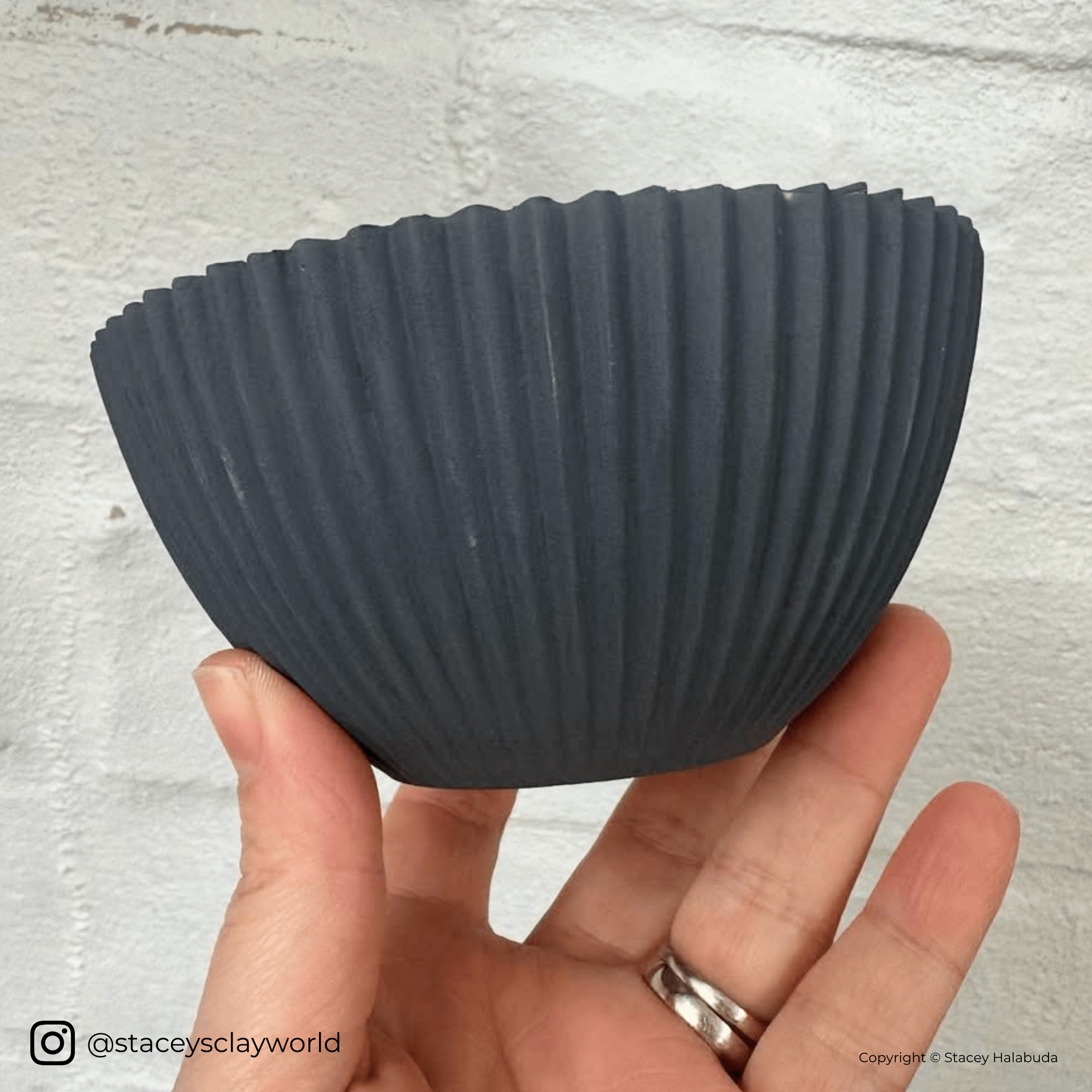 Line Texture Bowl | Slip Casting Mold | 126mm Diameter, 65mm High - Ceramind® Tools
