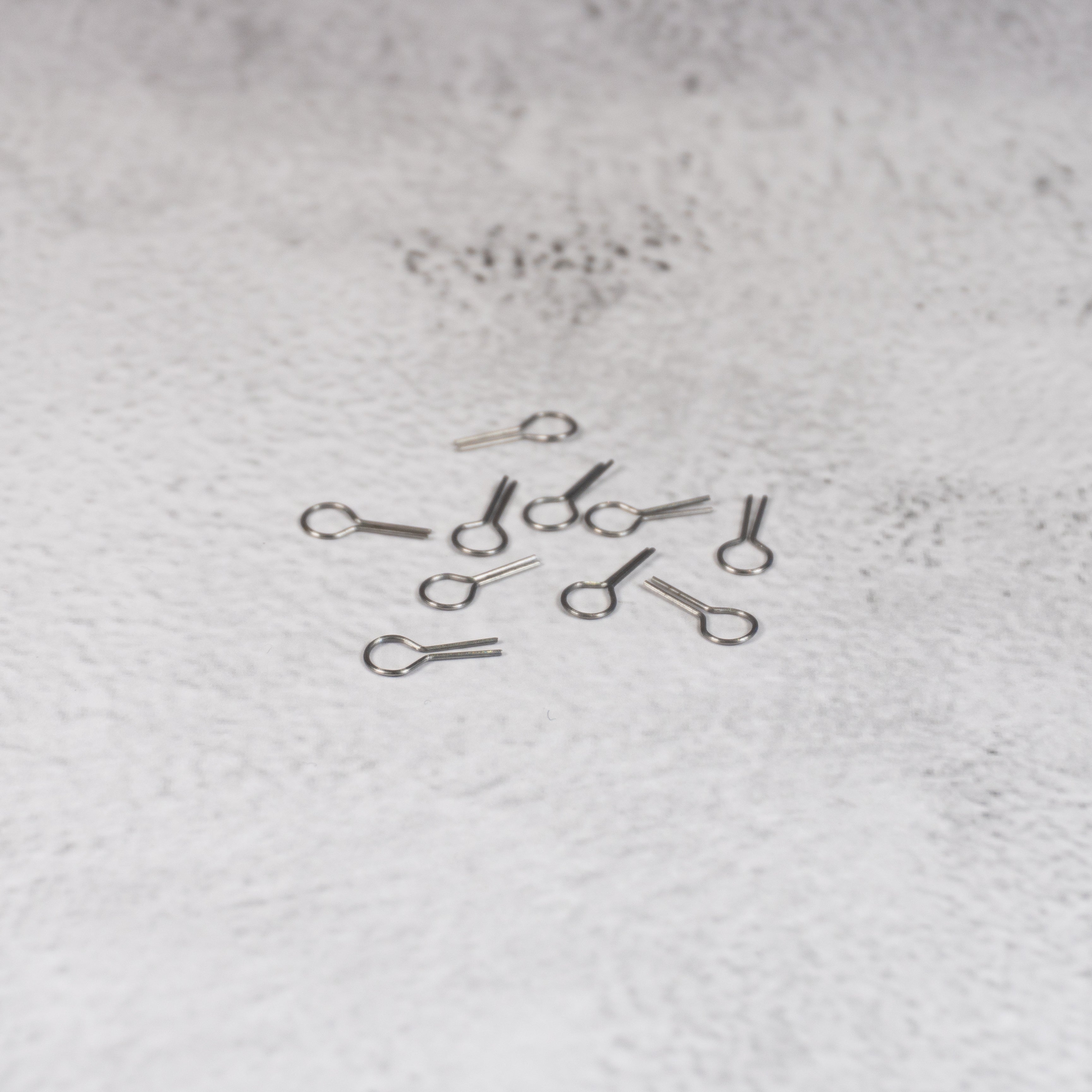 Tungsten Firing Wire – Heat - Resistant Pottery Firing Hooks for Kiln | 5 x 12mm - Ceramind® Tools