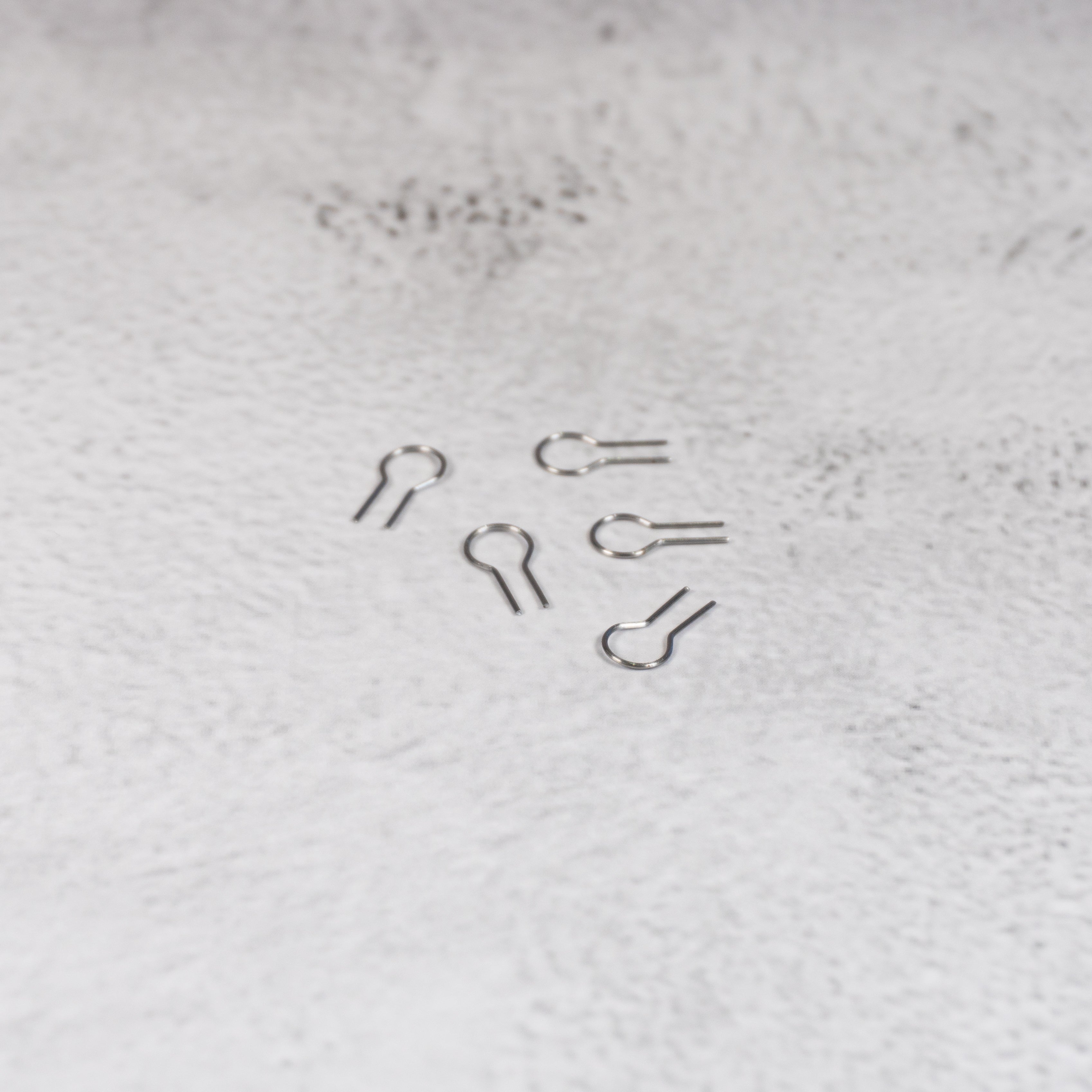 Tungsten Firing Wire – Heat - Resistant Pottery Firing Hooks for Kiln | 5.5 x 12mm - Ceramind® Tools